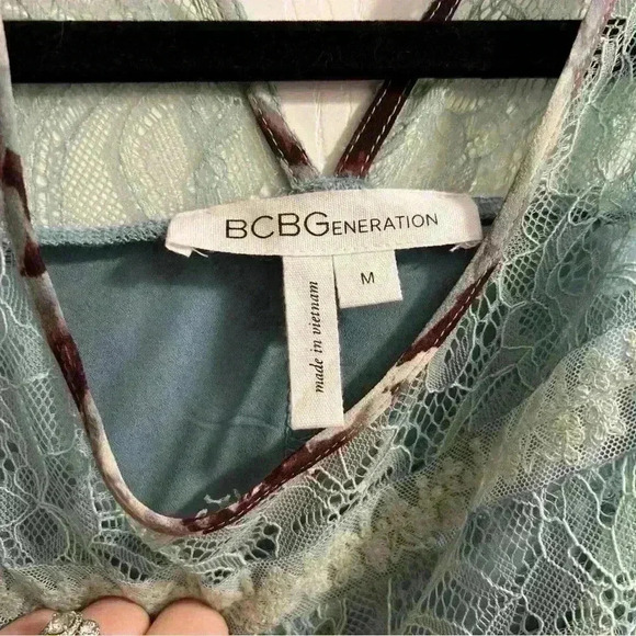 BCBGeneration Maroon and blue floral Shift Dress - Picture 3 of 5